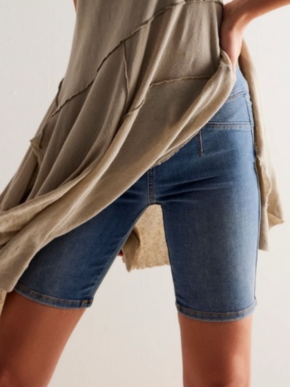 Free People We the Free Trixie denim pull on shorts NWT - Picture 3 of 7